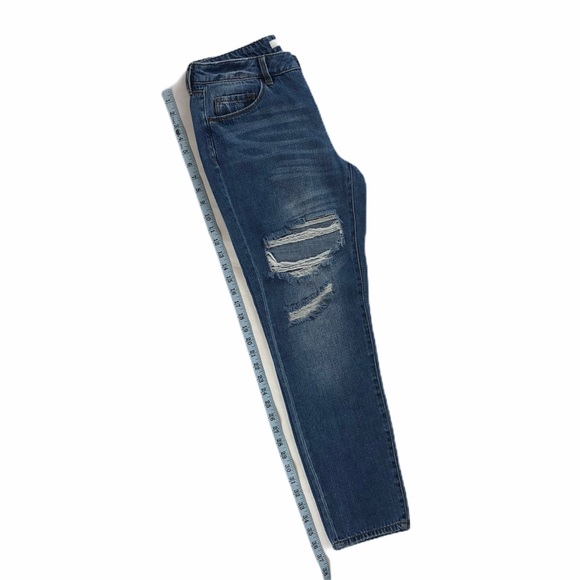 REFUGE Medium Wash Factory Distressed Denim SZ 6 - Picture 5 of 6